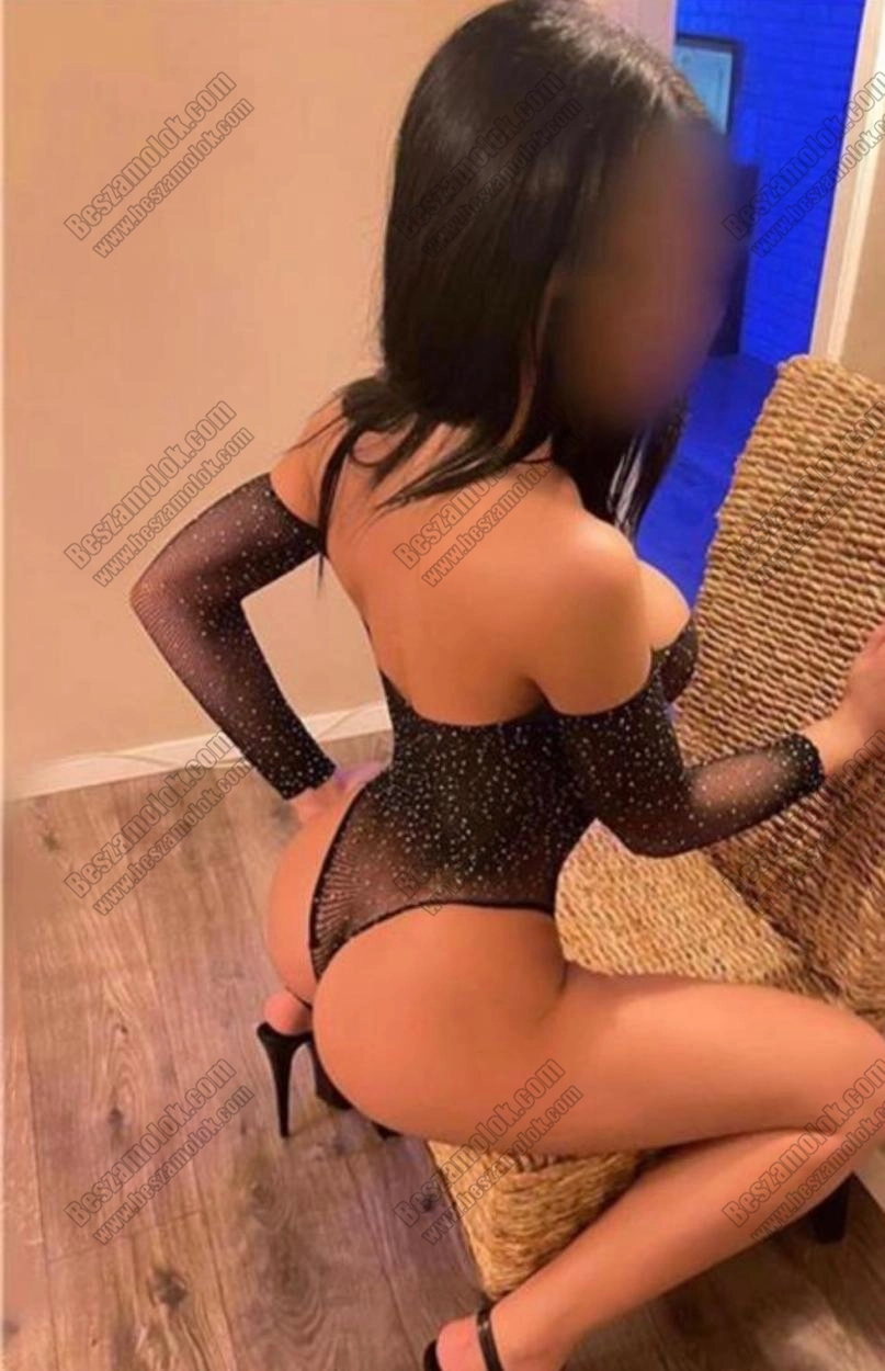 Nina VIP szilikonos csaj profil kepes profil - szilikonoscsajok.hu Nina VIP - +36 30 483 7271 - szilikonos csajok foto